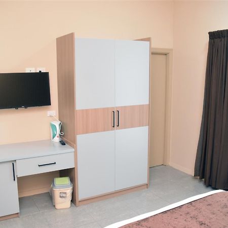 Bulabard Wailoaloa Hotel Nadi Ngoại thất bức ảnh