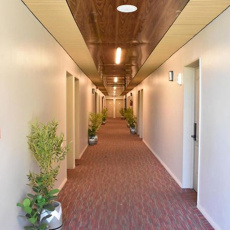 Bulabard Wailoaloa Hotel Nadi Ngoại thất bức ảnh