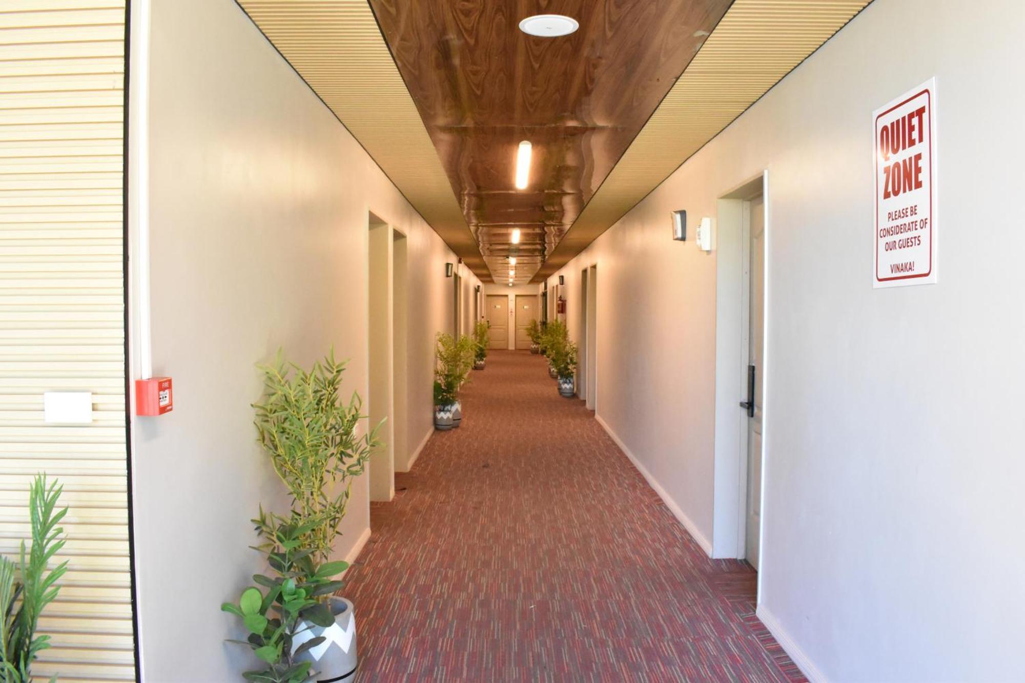 Bulabard Wailoaloa Hotel Nadi Ngoại thất bức ảnh